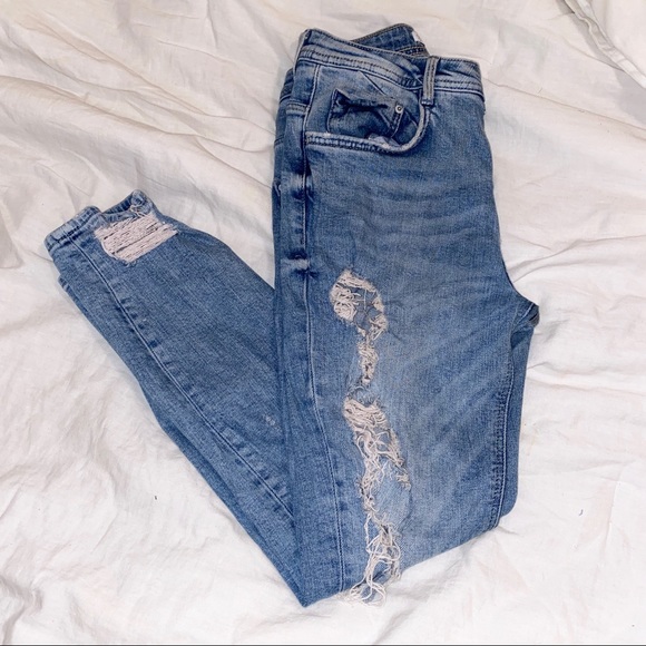 ZARA ripped mid rise jeans